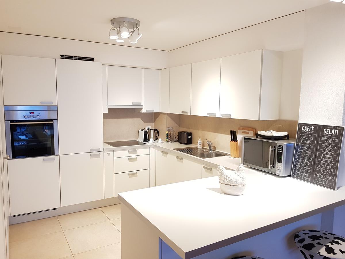 Montreux Lake View Apartments City Centre Bagian luar foto